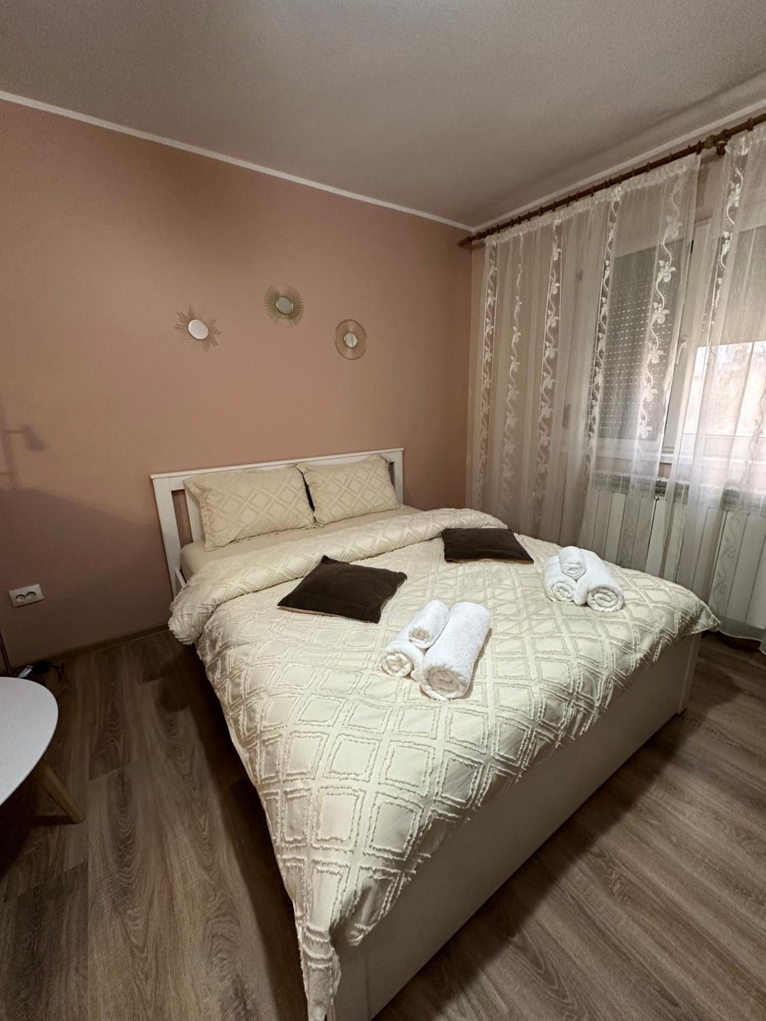 Cozy Apartament Galaţi Exterior foto